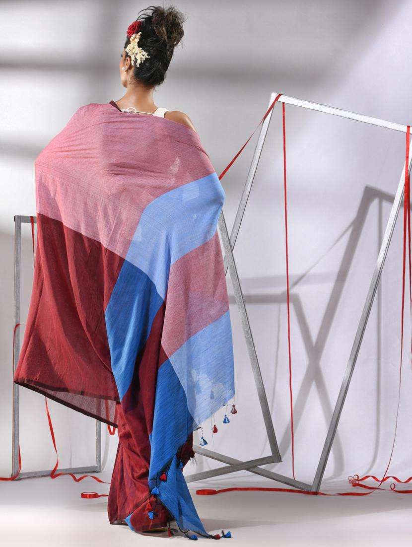 women color block handloom saree with blouse - 22043327 -  Standard Image - 1