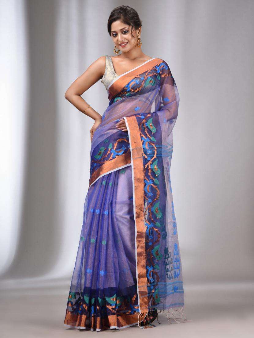 women self design handloom saree with blouse - 22043417 - Zoom Image - 0