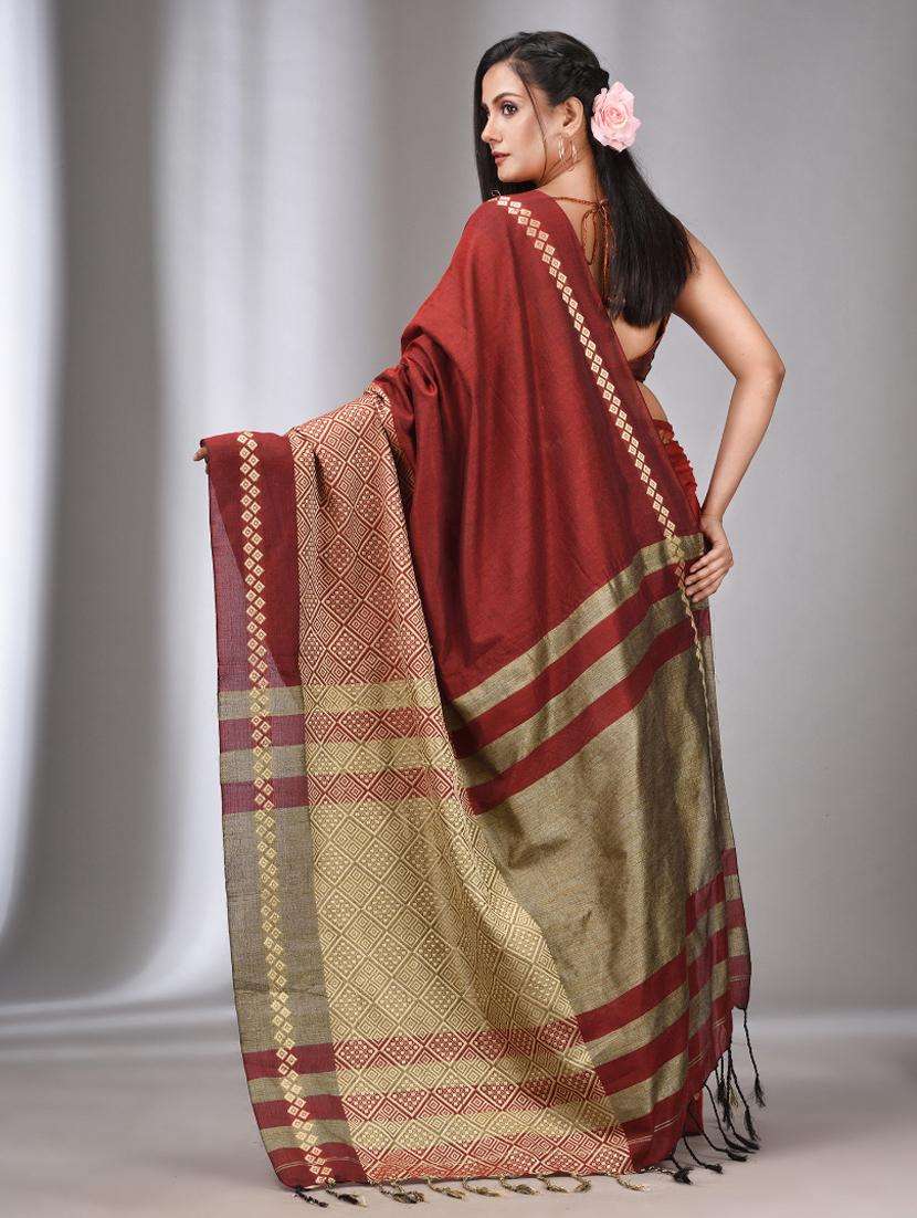 women self design handloom saree with blouse - 22043429 -  Standard Image - 1