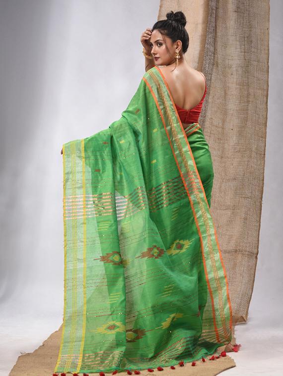 women self design handloom saree with blouse - 22043484 - Standard Image - 1