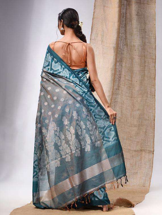women self design handloom saree with blouse - 22043491 -  Standard Image - 1