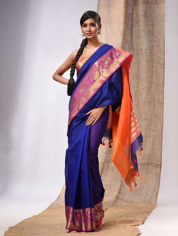 women solid with bordered saree with blouse