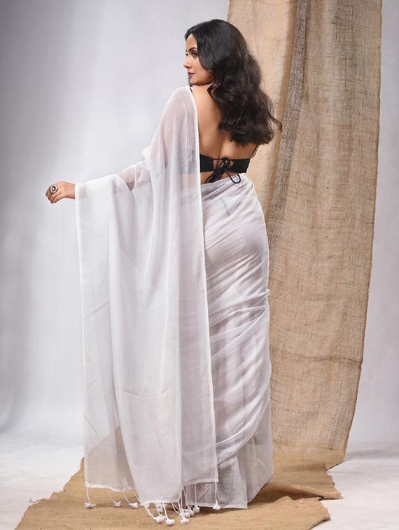 women solid handloom saree - 22043527 - Standard Image - 1