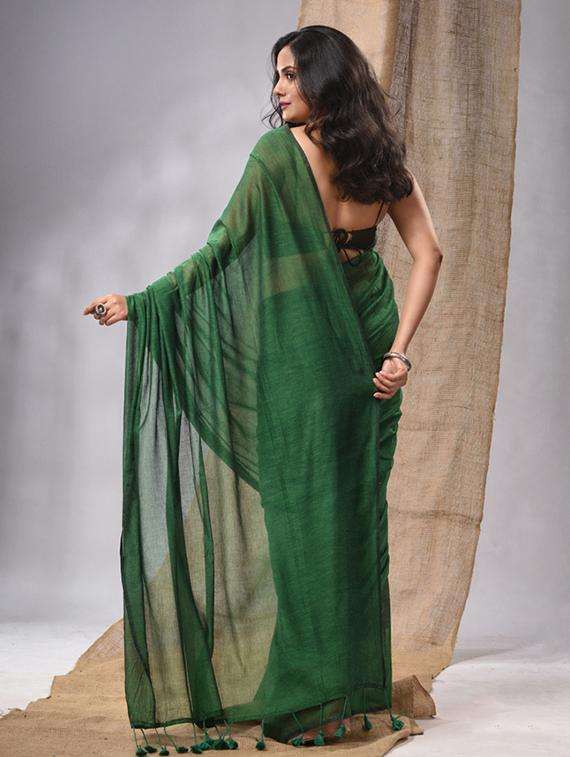 women solid handloom saree - 22043538 -  Standard Image - 1