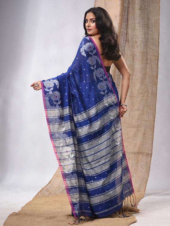 women self design handloom saree with blouse - 22043539 -  Standard Image - 1