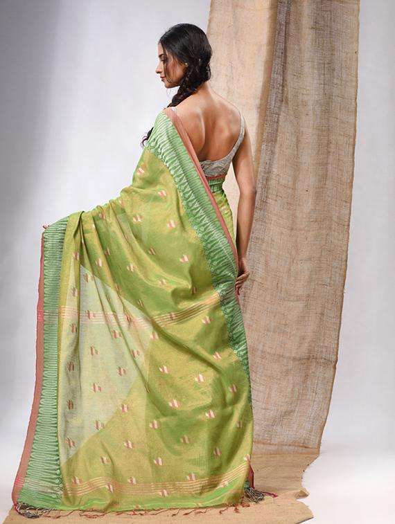 women self design handloom saree with blouse - 22043542 -  Standard Image - 1
