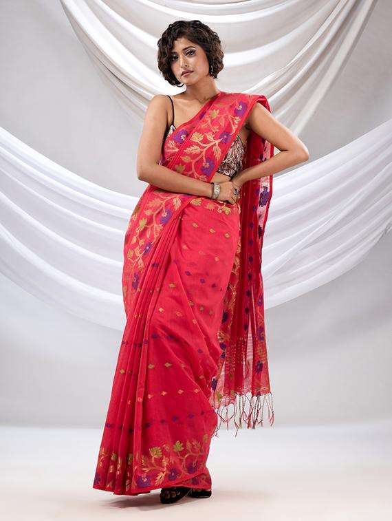 women self design handloom saree with blouse - 22043550 -  Standard Image - 1