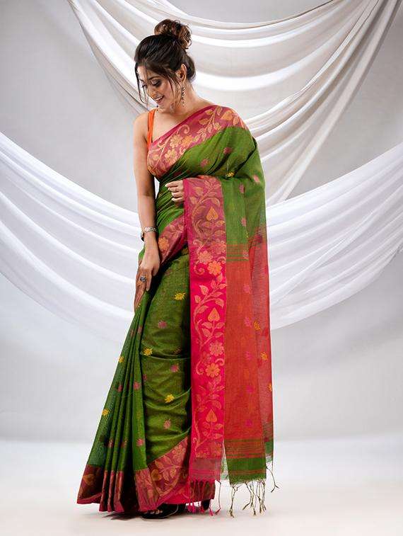 women self design handloom saree with blouse - 22043566 -  Standard Image - 1
