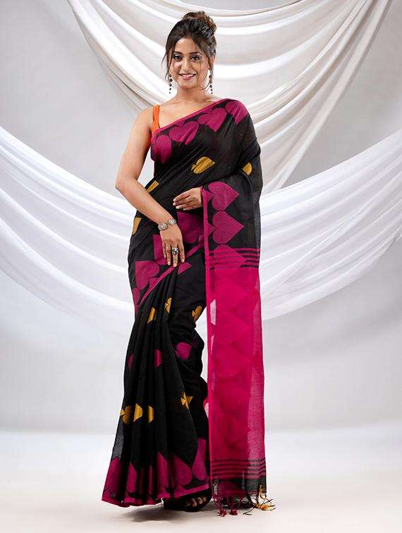 women self design handloom saree with blouse - 22043569 -  Standard Image - 1