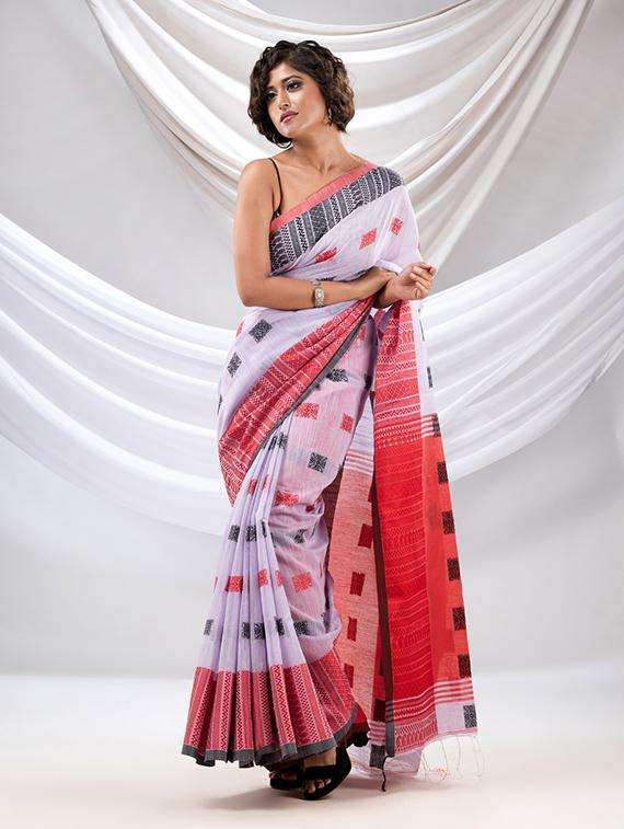 women self design handloom saree with blouse - 22043586 -  Standard Image - 1