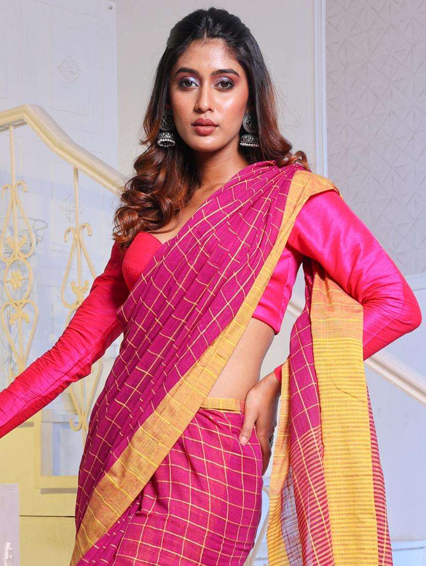 women checkered handloom saree with blouse - 22043635 -  Standard Image - 1