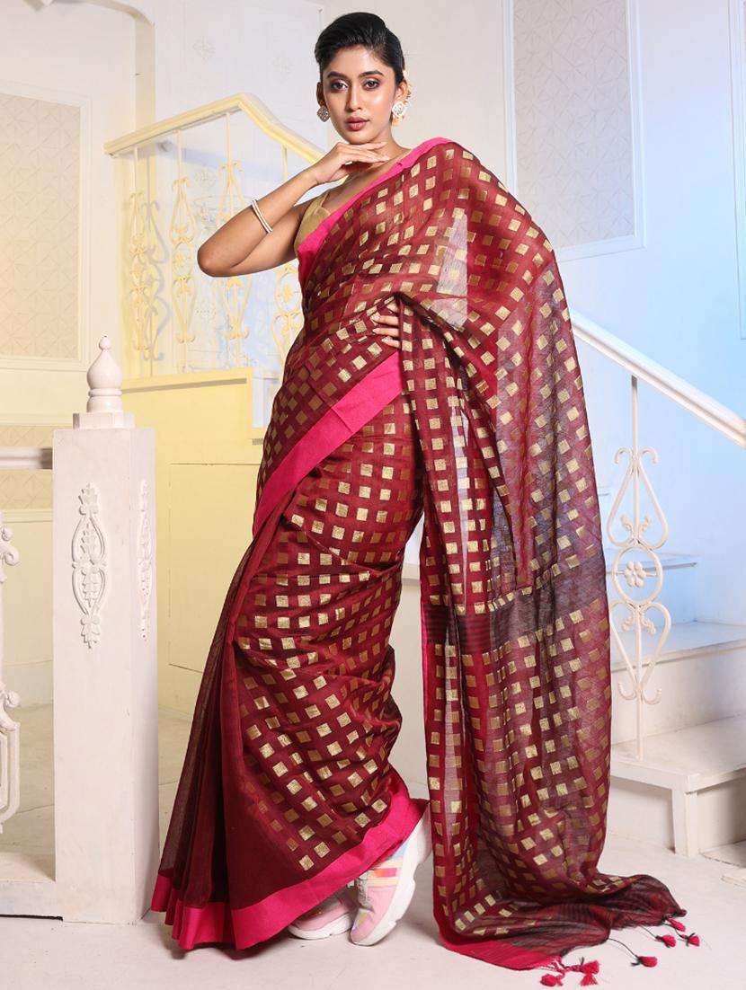 women self design handloom saree with blouse