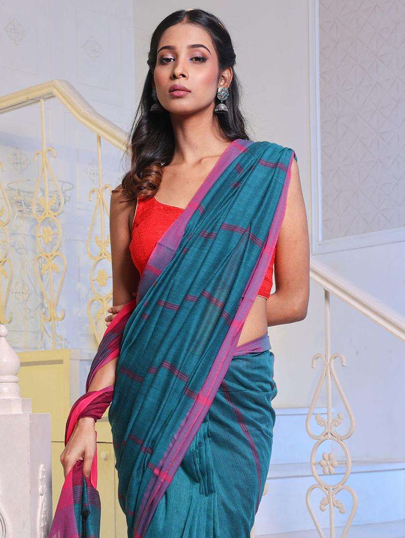 women striped handloom saree with blouse - 22043683 -  Standard Image - 1