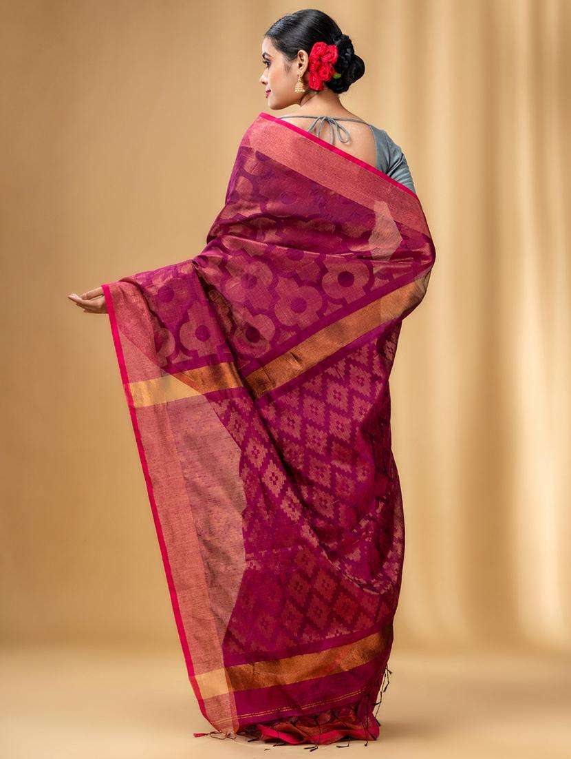 women self design handloom saree with blouse - 22043703 -  Standard Image - 1