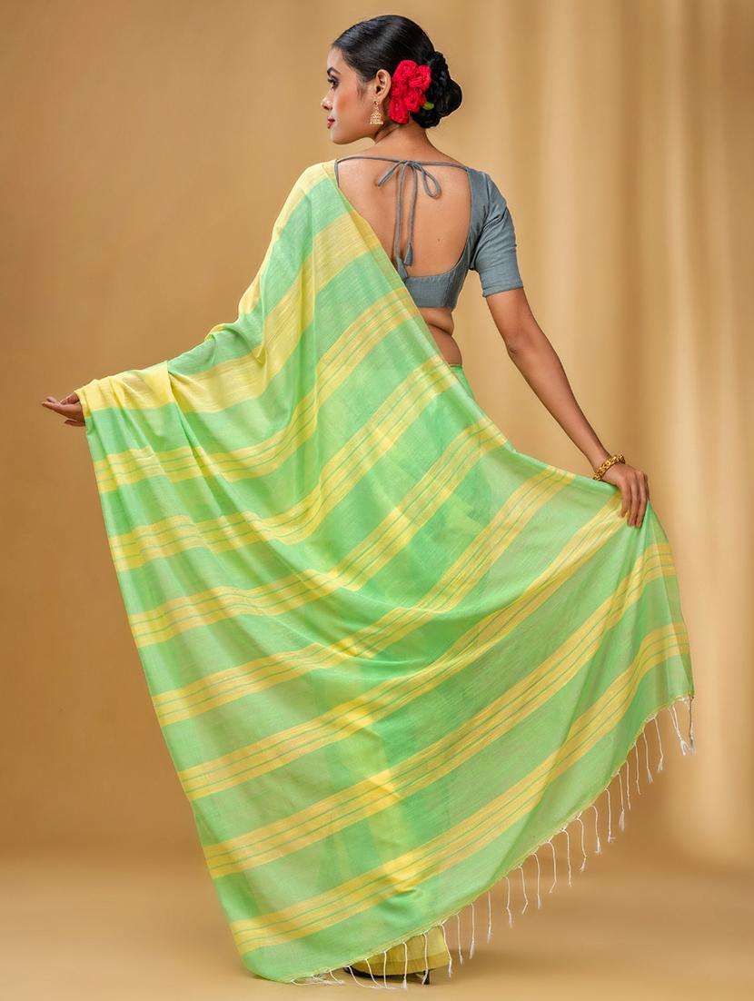 women striped handloom saree with blouse - 22043717 -  Standard Image - 1