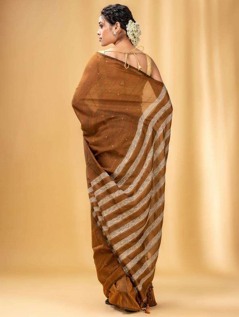 women self design handloom saree with blouse - 22043724 -  Standard Image - 1