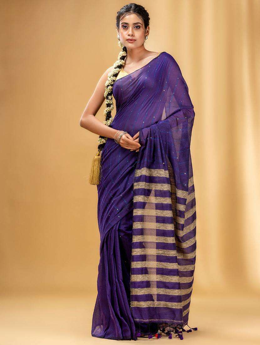 women self design handloom saree with blouse