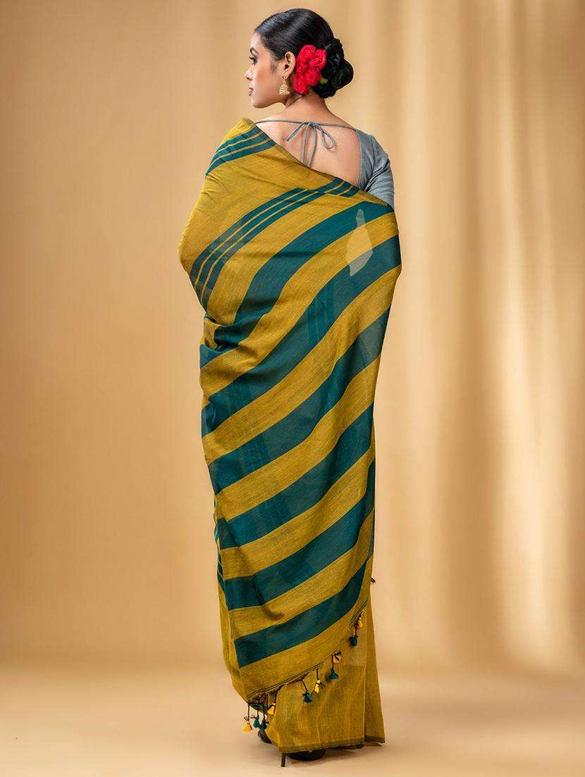 women striped handloom saree with blouse - 22043749 -  Standard Image - 1