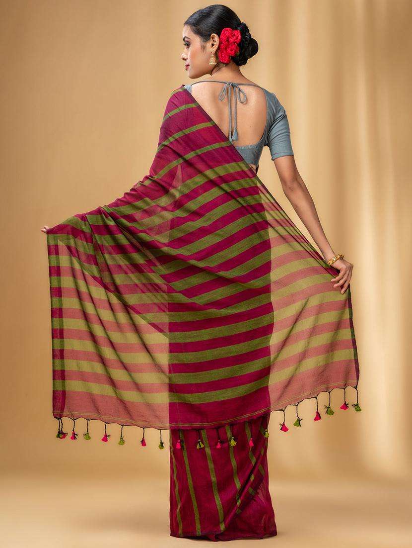 women striped handloom saree with blouse - 22043750 -  Standard Image - 1