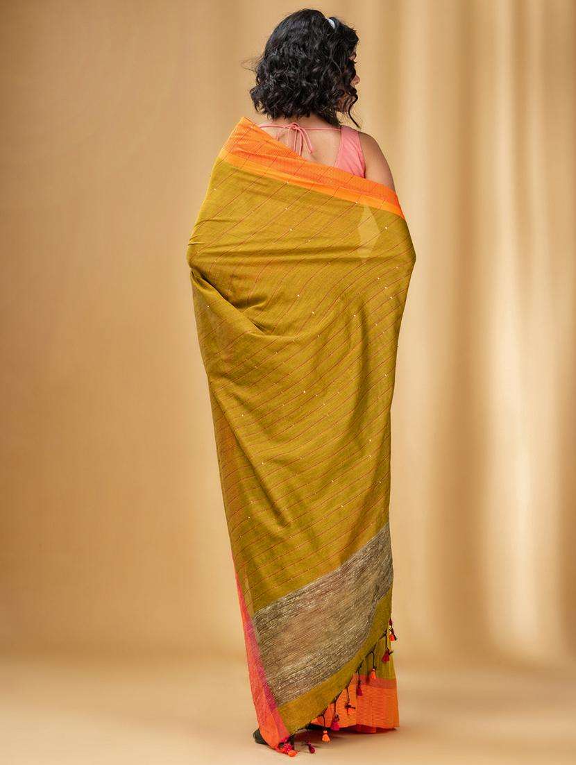 women self design handloom saree with blouse - 22043753 -  Standard Image - 1