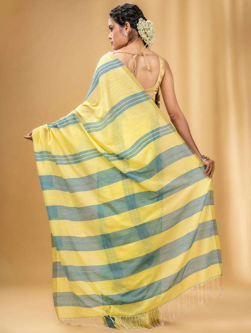 women striped handloom saree with blouse - 22043764 -  Standard Image - 1