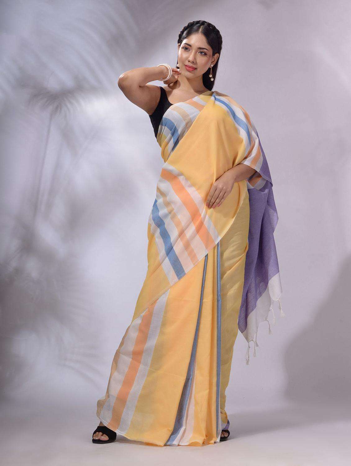 women striped handloom saree with blouse - 22043794 -  Zoom Image - 0