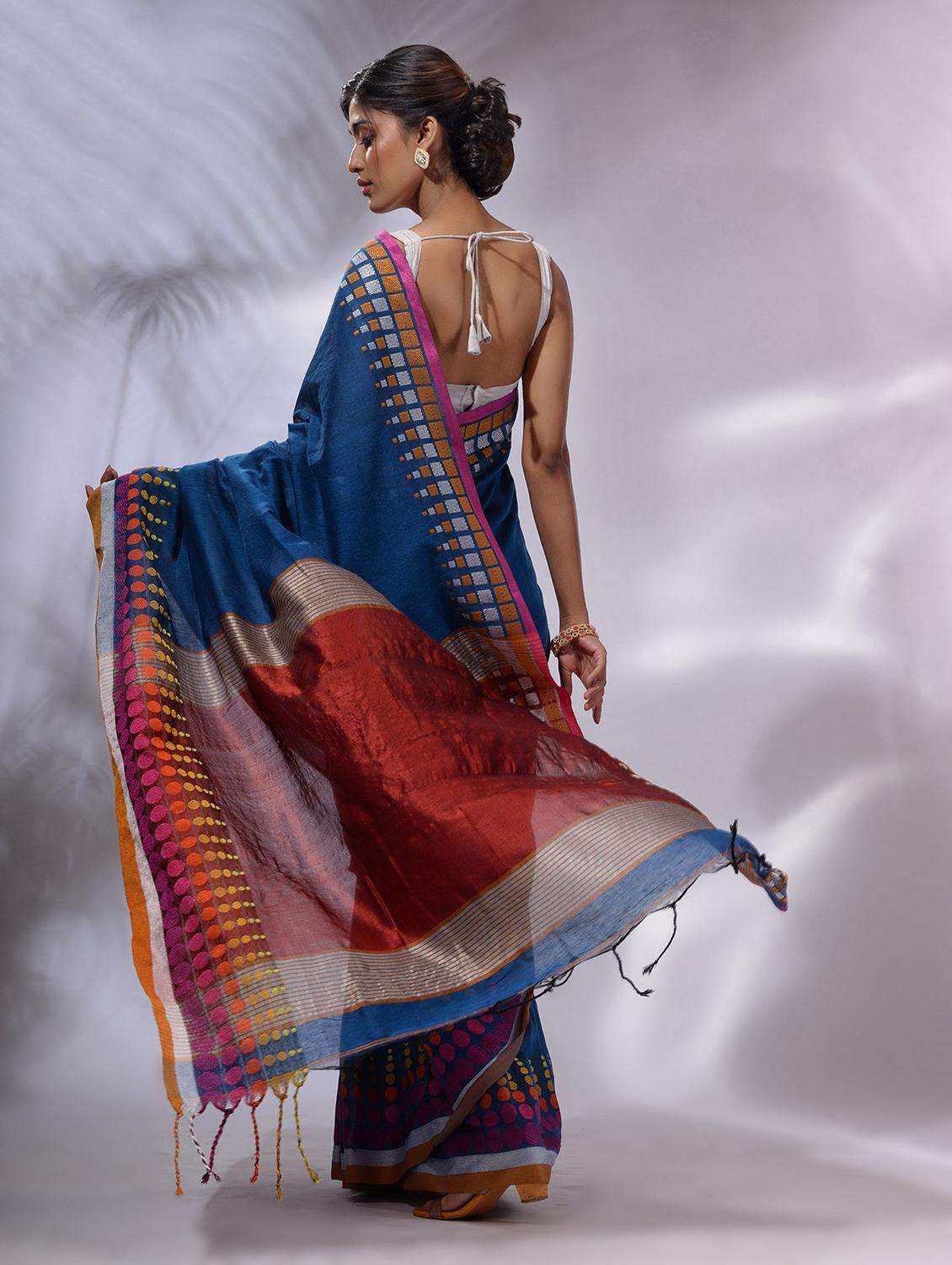 women blue handloom saree with blouse - 22043795 -  Standard Image - 1
