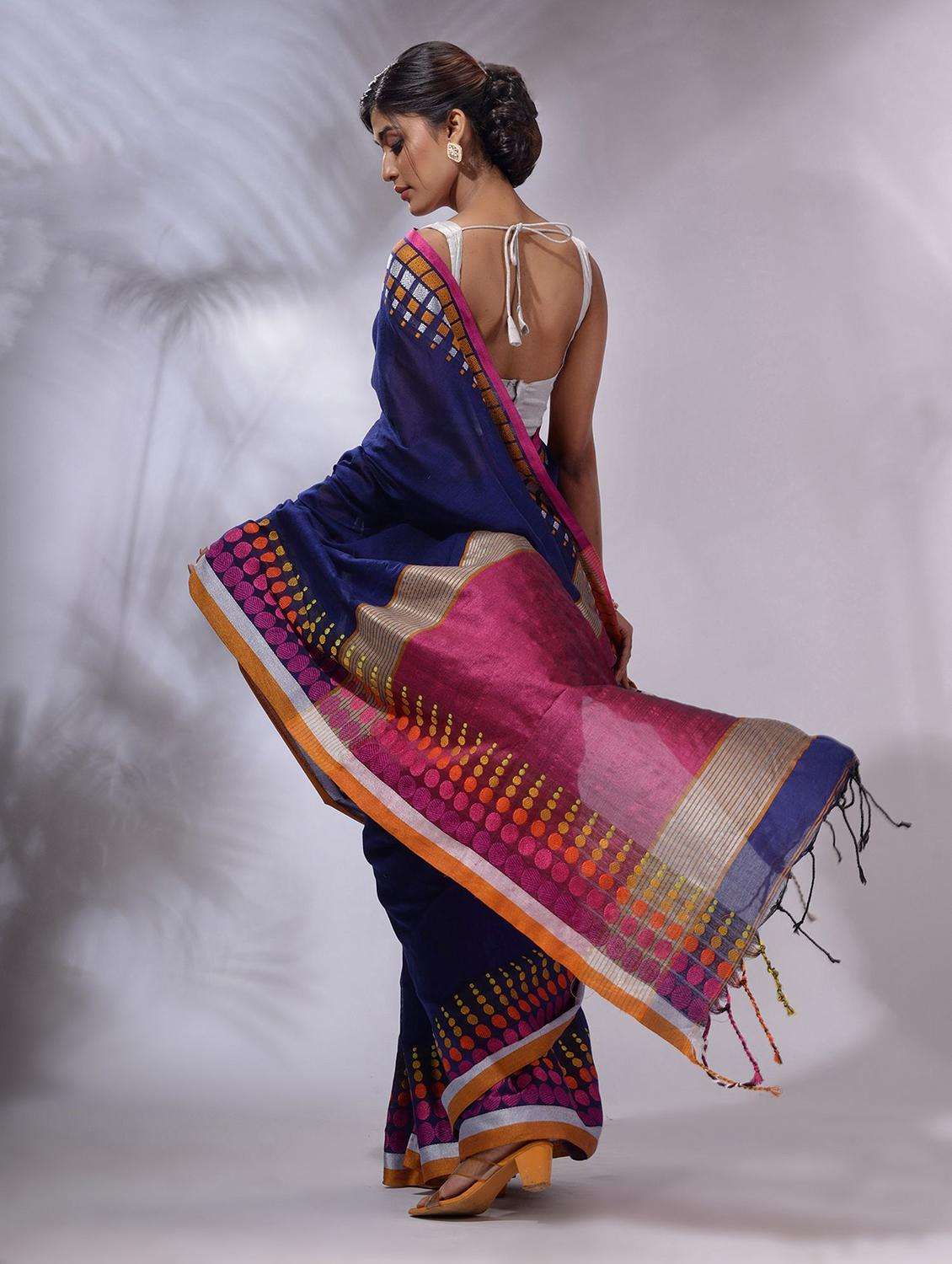 women blue handloom saree with blouse - 22043796 -  Standard Image - 1