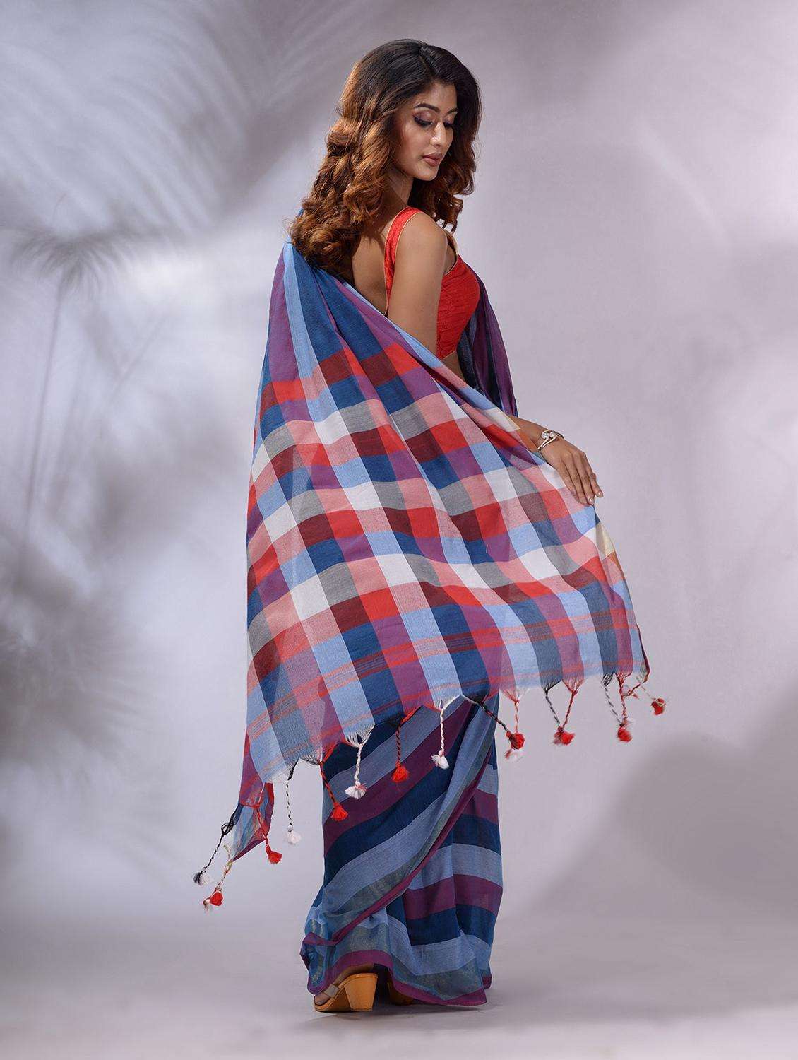 women striped handloom saree with blouse - 22043800 -  Standard Image - 1