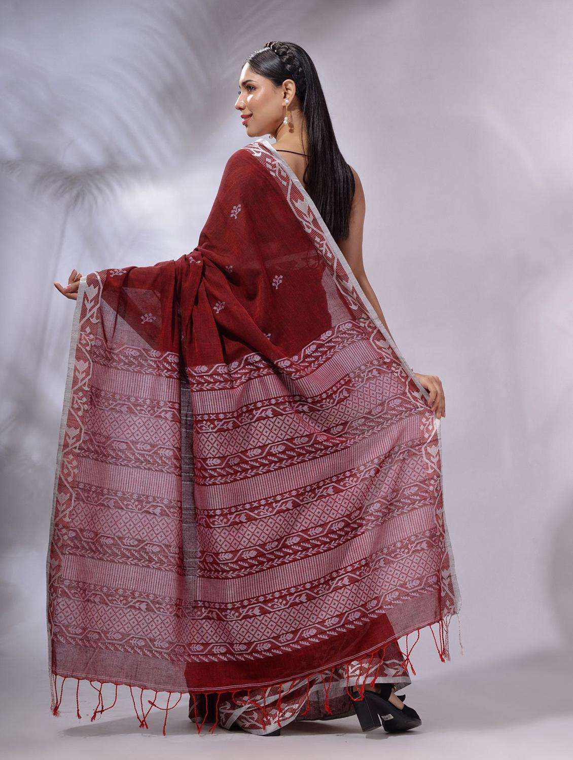 women self design handloom saree with blouse - 22043812 -  Standard Image - 1
