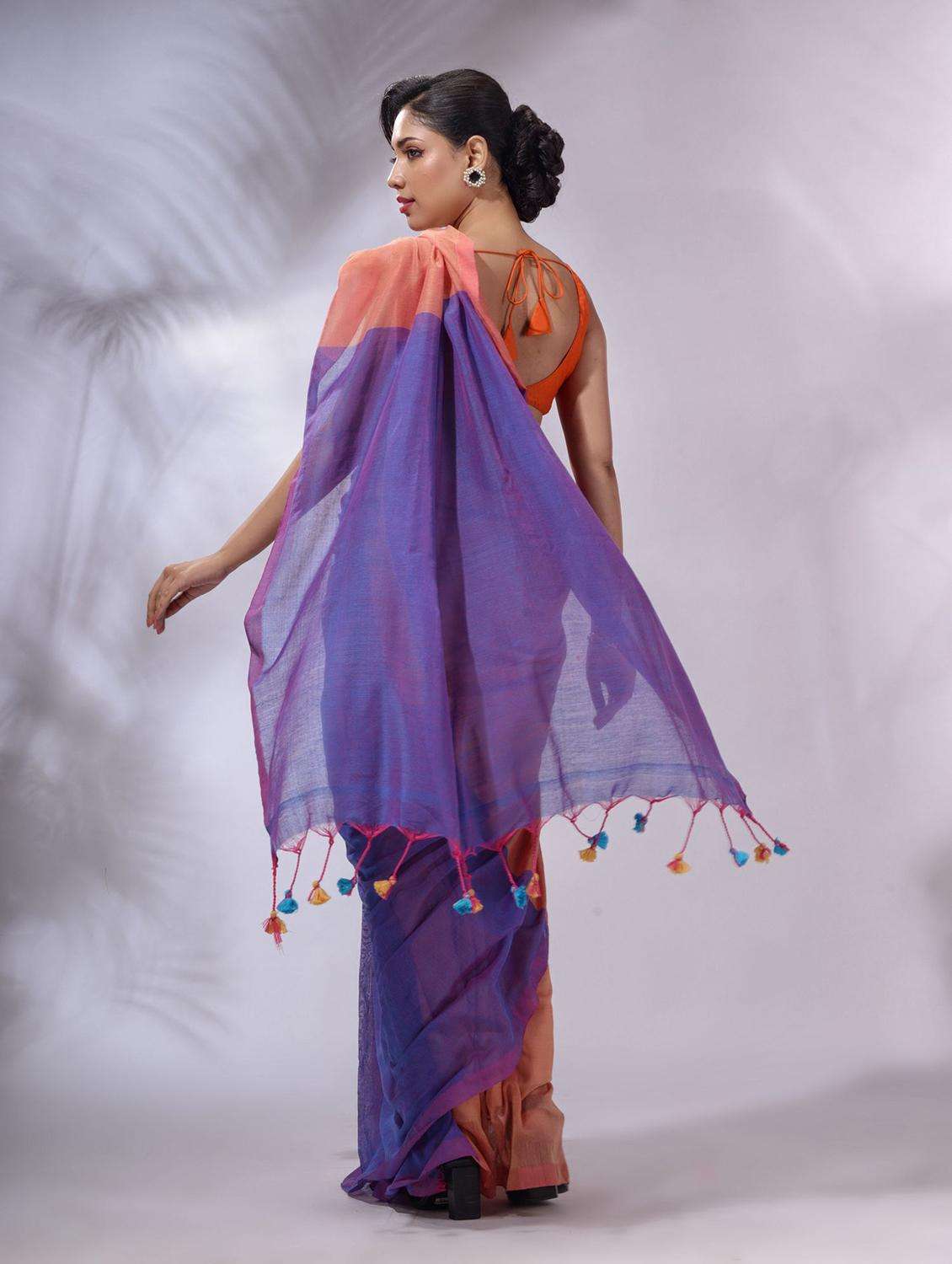 women solid handloom saree with blouse - 22043819 -  Standard Image - 1