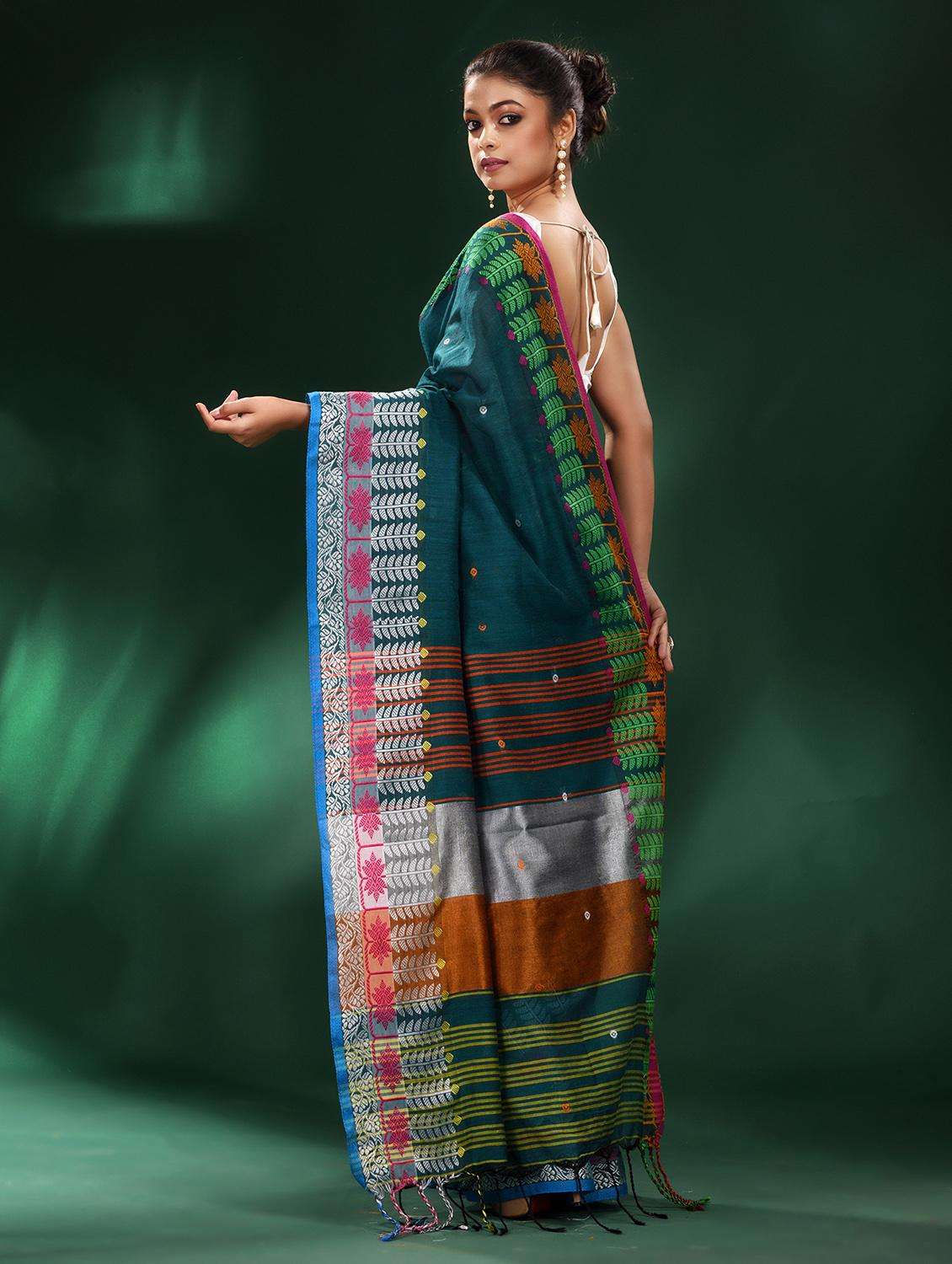 women self design handloom saree with blouse - 22043882 -  Standard Image - 1