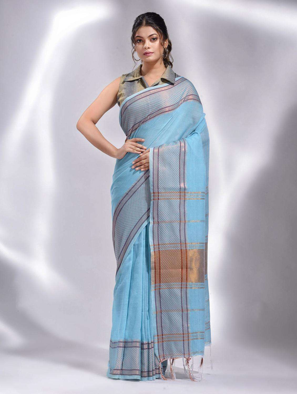 women solid with bordered saree with blouse