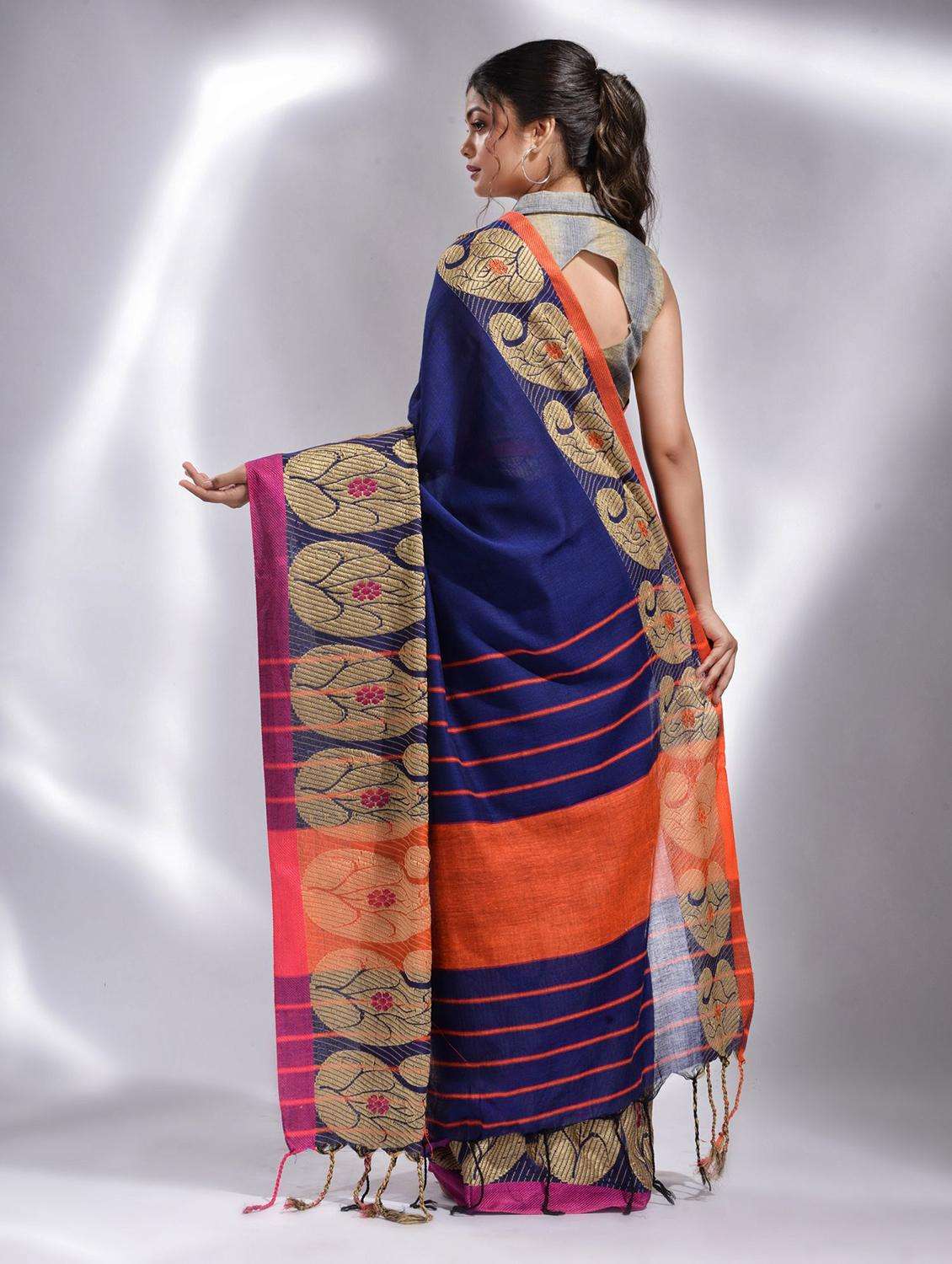 women solid with bordered saree with blouse - 22043904 -  Standard Image - 1