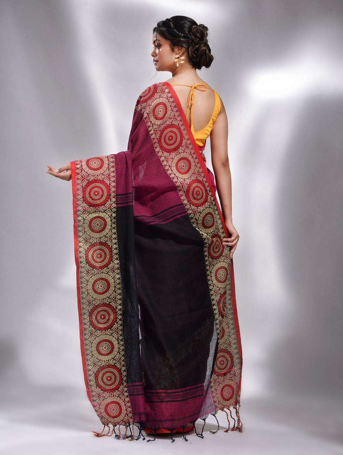 women solid with bordered saree with blouse - 22043912 -  Standard Image - 1