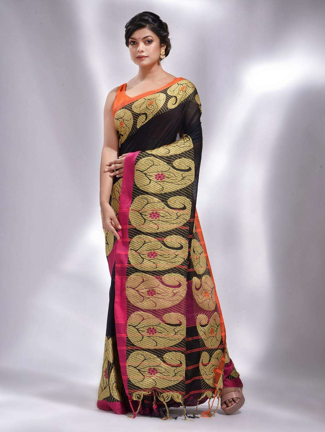 women solid with bordered saree with blouse - 22043913 - Standard Image - 1