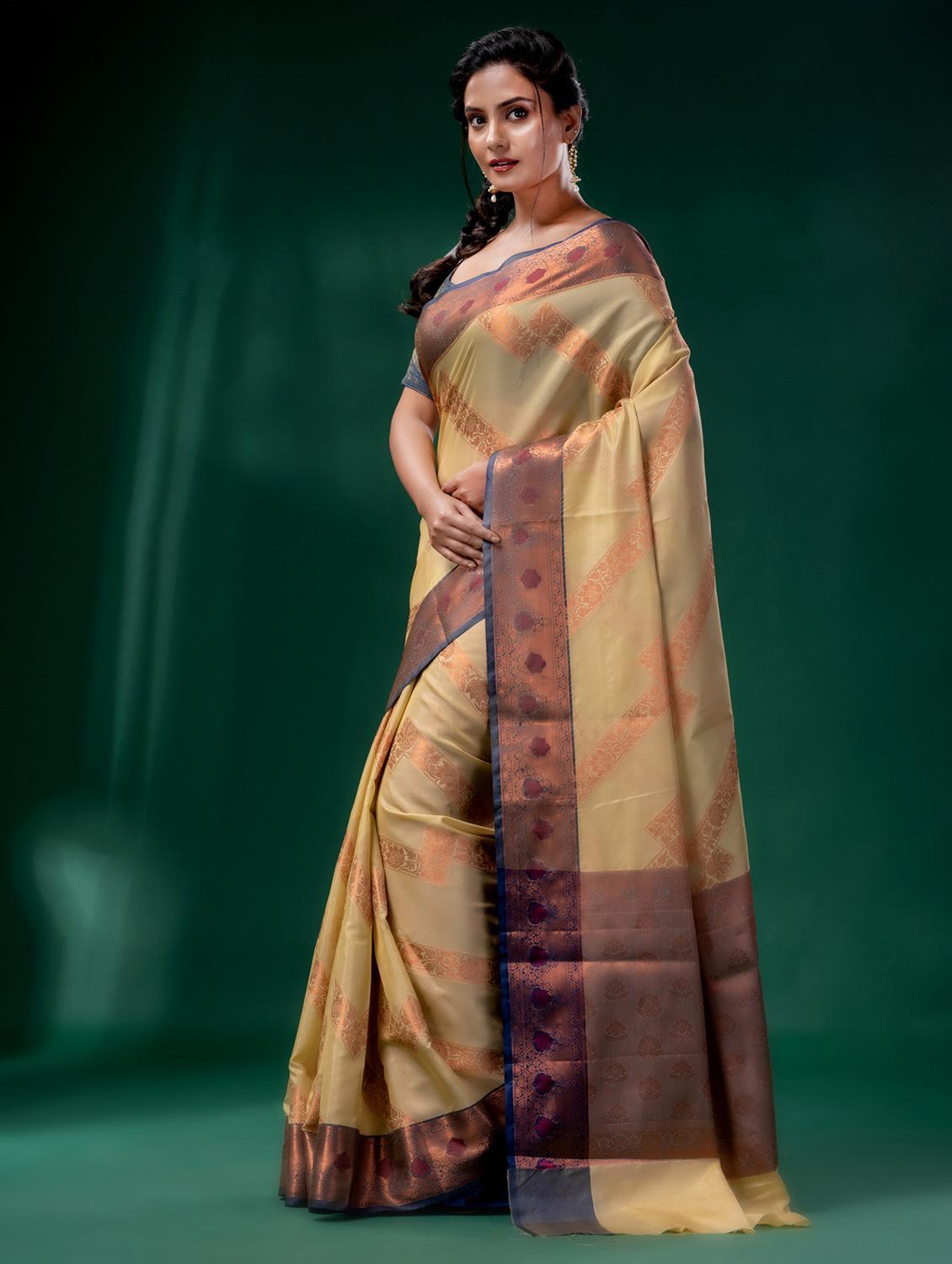 women self design banarasi saree with blouse - 22043939 - Standard Image - 1