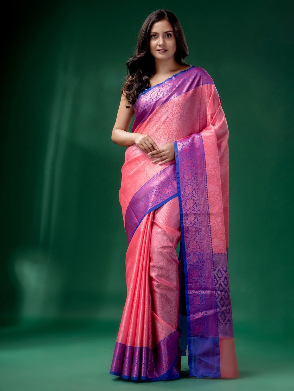 women self design bordered saree with blouse - 22043954 - Zoom Image - 0