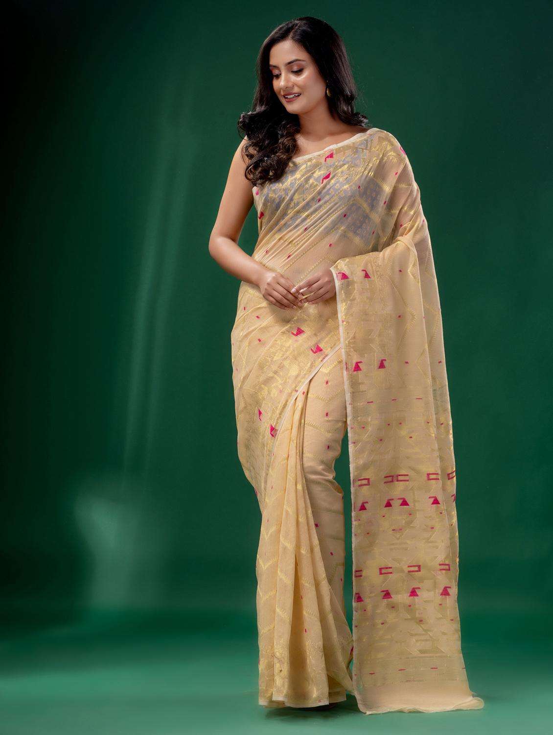 women self design jamdani saree with blouse - 22043977 -  Standard Image - 1