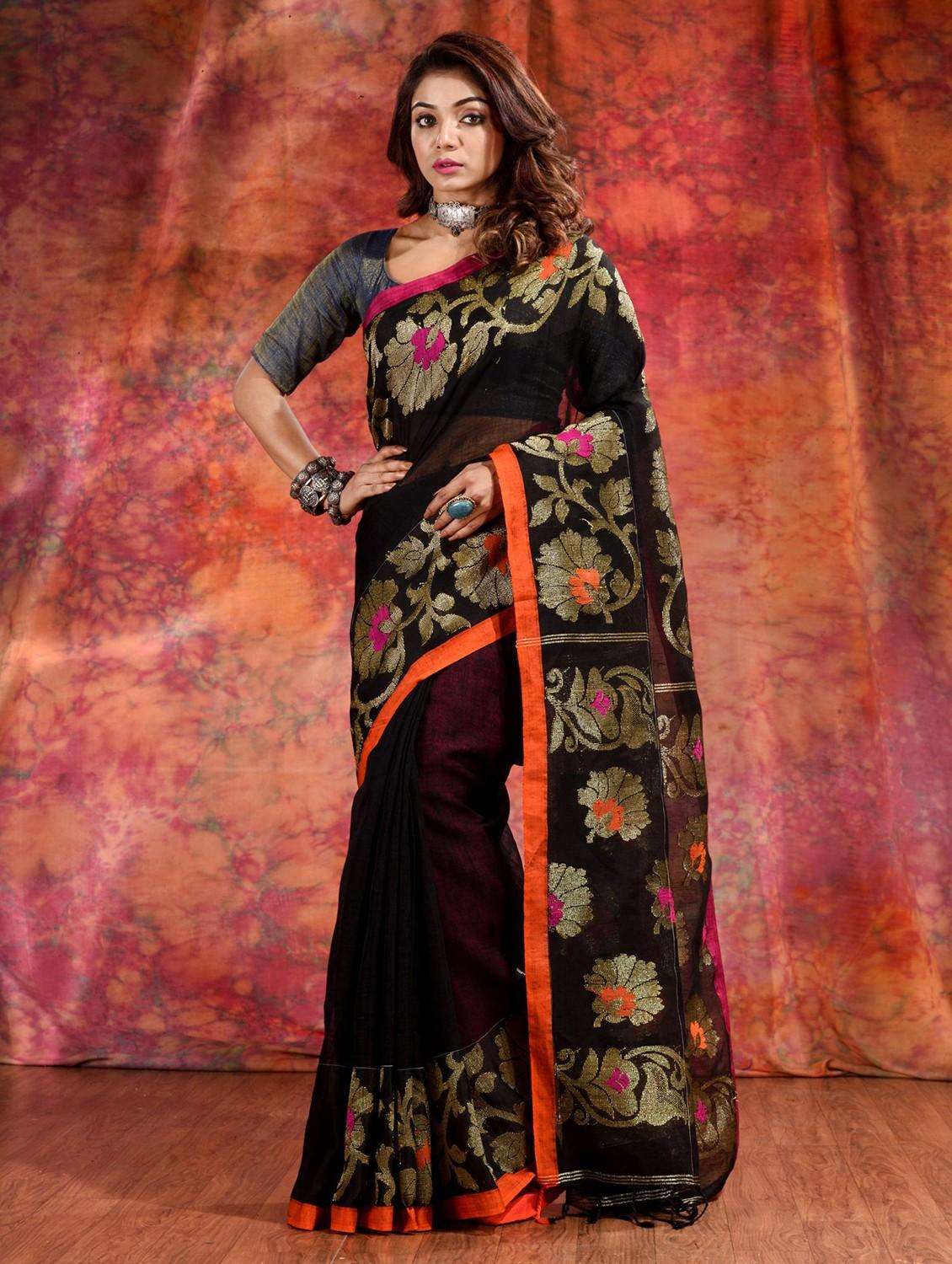 women self design handloom saree with blouse