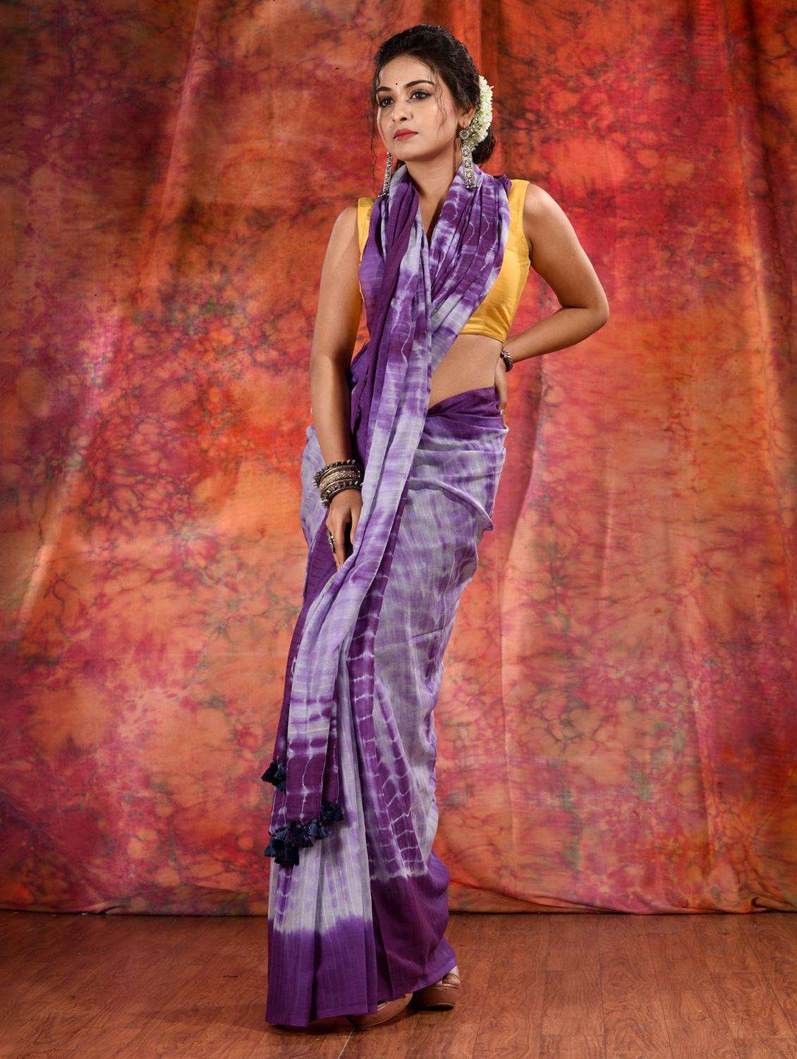 women shibori printed saree with blouse - 22043995 -  Standard Image - 1