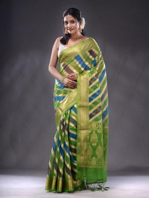 women self design bordered saree with blouse - 22044094 - Standard Image - 0