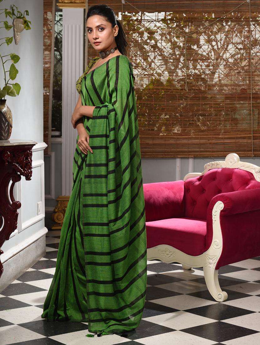 women striped handloom saree with blouse - 22044120 -  Standard Image - 1