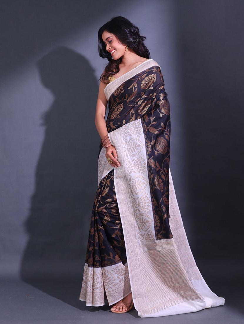 women self design bordered saree with blouse - 22044175 - Standard Image - 1