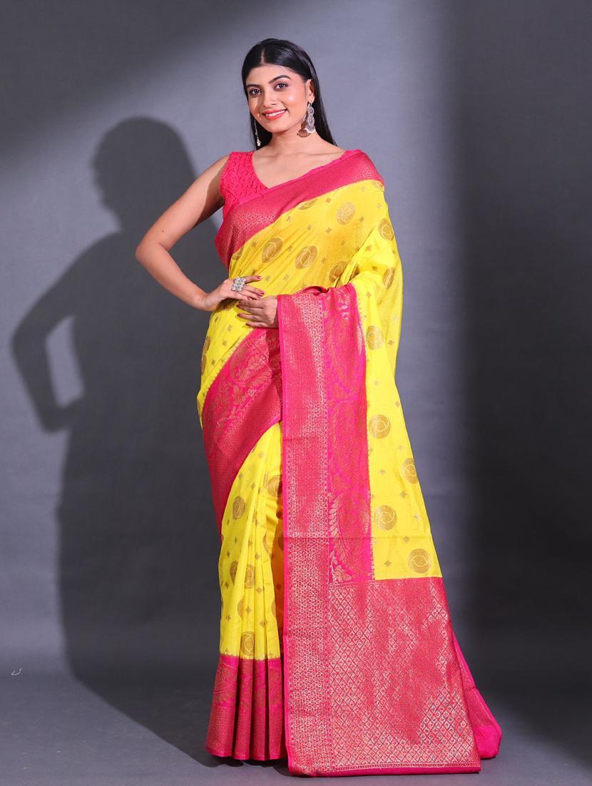 women self design bordered saree with blouse - 22044177 -  Zoom Image - 0