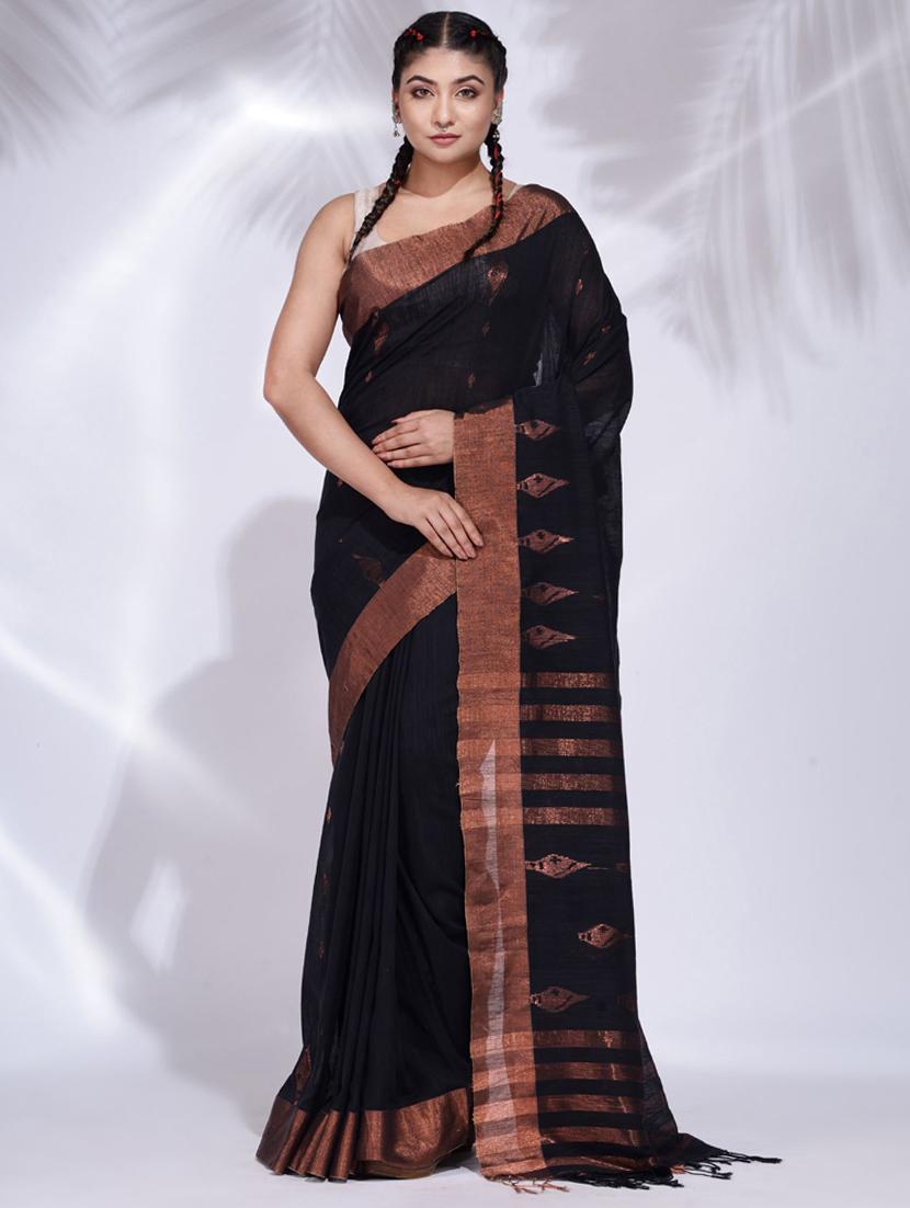 women self design handloom saree with blouse - 22045686 - Zoom Image - 0