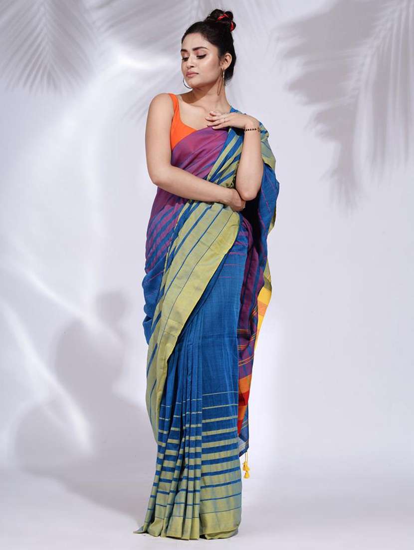 women striped handloom saree with blouse - 22045692 -  Standard Image - 1