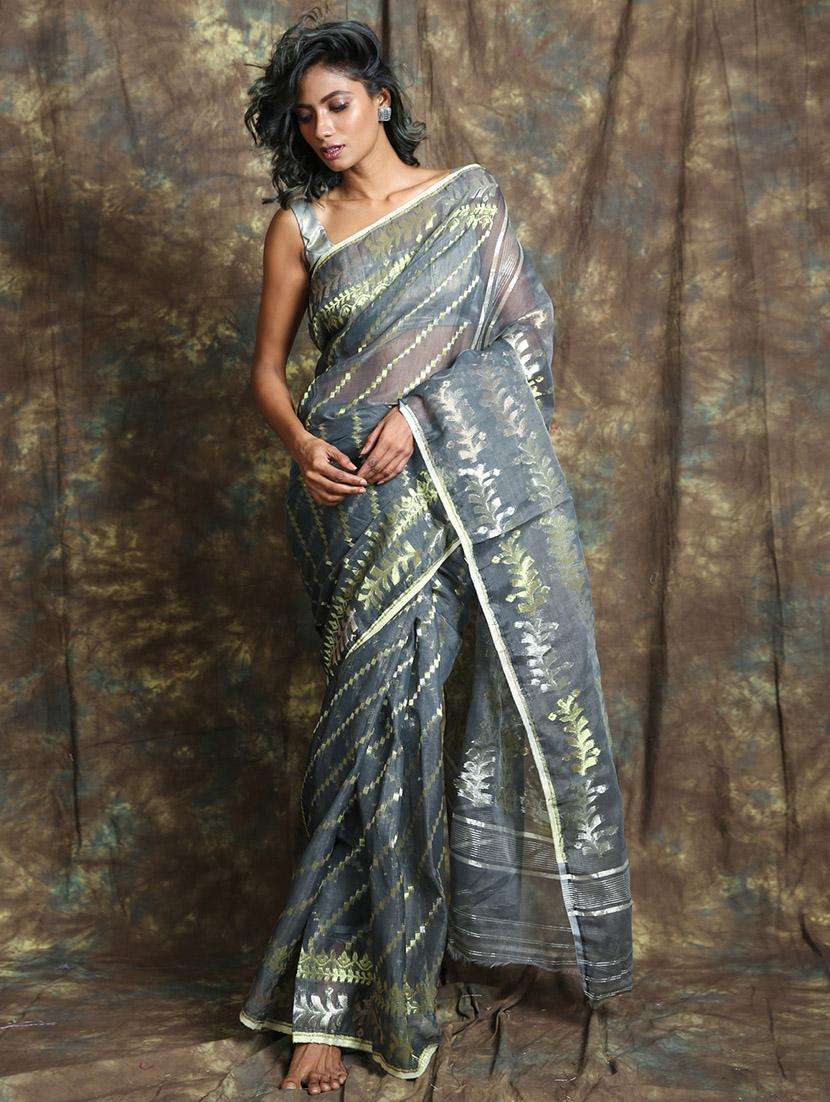 women self design jamdani saree