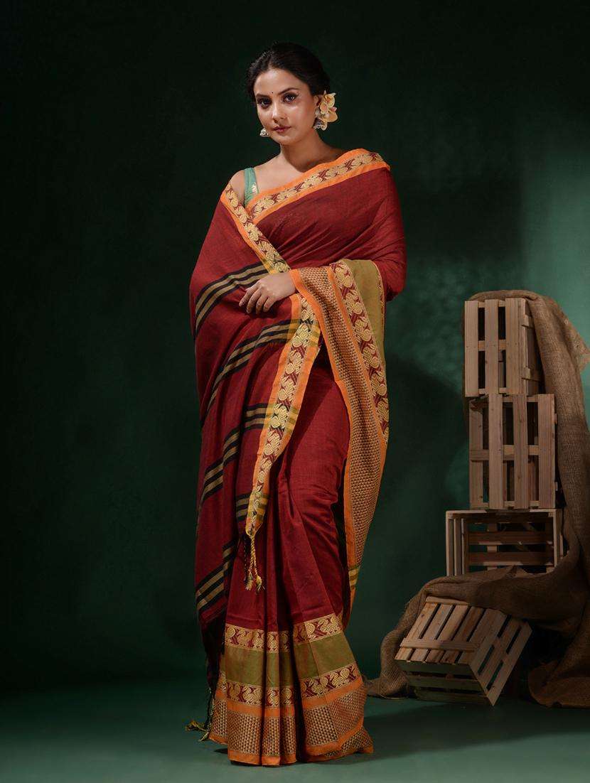 women solid with bordered handloom saree with blouse - 22045776 -  Standard Image - 1