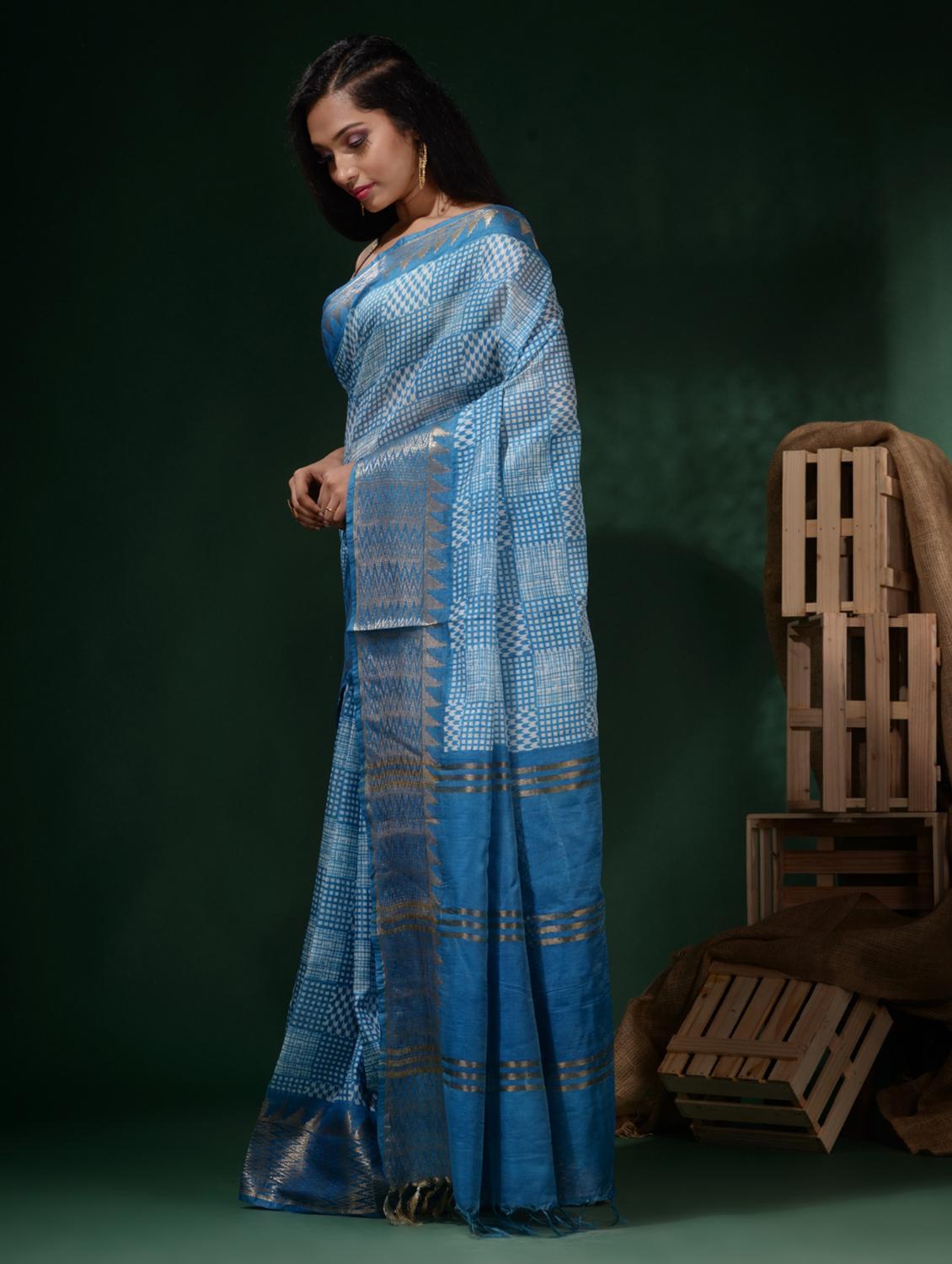 women printed bordered saree with blouse - 22045795 - Standard Image - 1